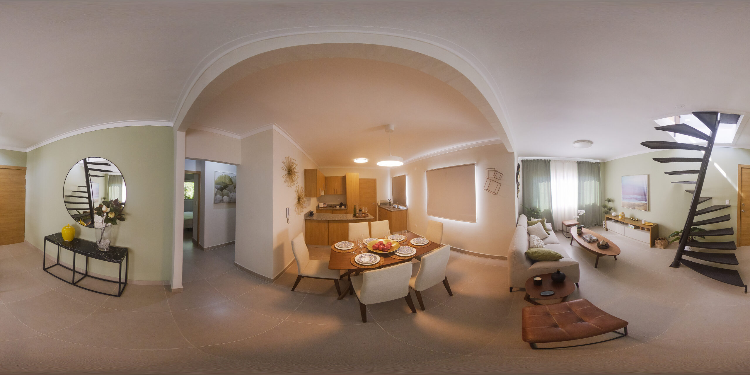 Interior 4